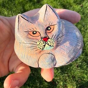 Vintage Cat Kitten Lacquered Small Hand Painted Purple Trinket Box Lidded Decor